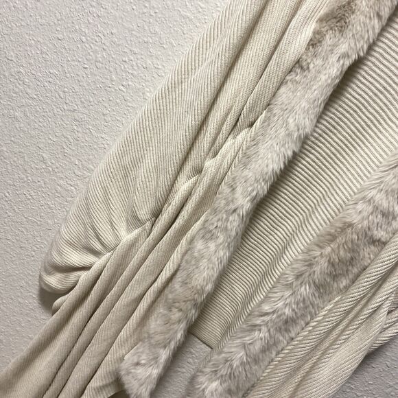 white house black market large wrap sweater l m cape fur trip ribbed poncho ta - Picture 4 of 14